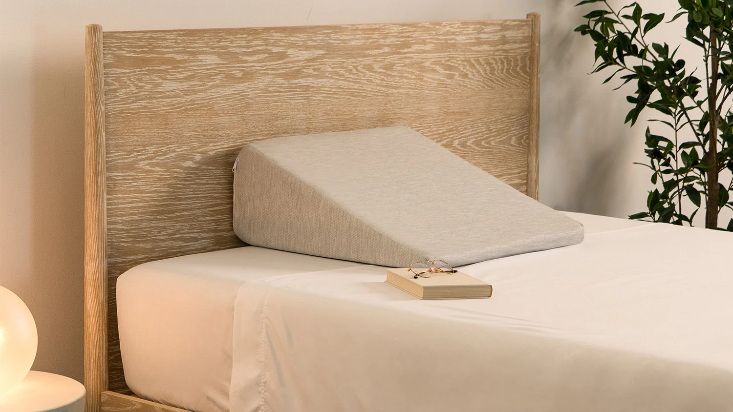 Bed Wedge Pillow