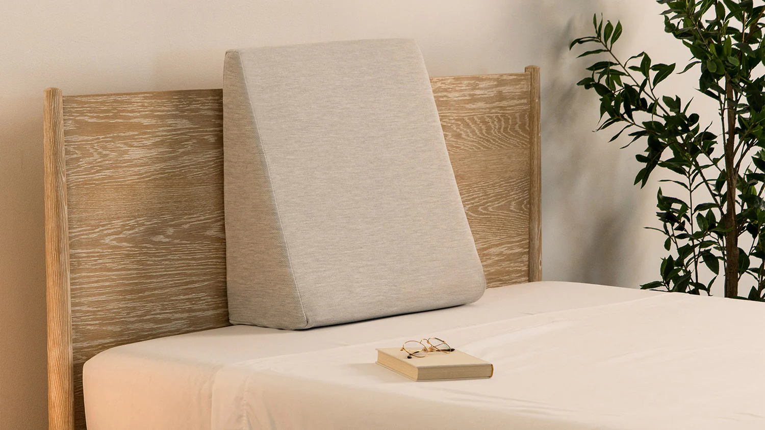 Bed Wedge Pillow - Image 2
